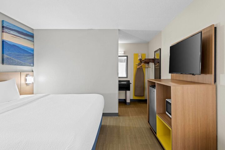 Days Inn by Wyndham Chattanooga / Hamilton Place