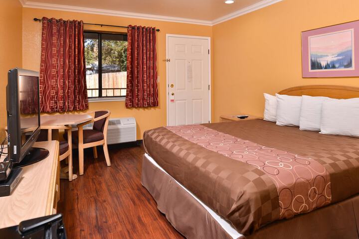 Room 12 of 31