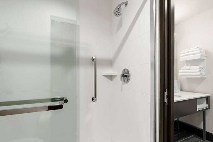 Room 21 of 65