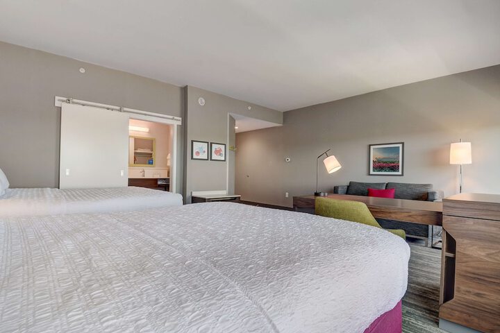 Room 30 of 44