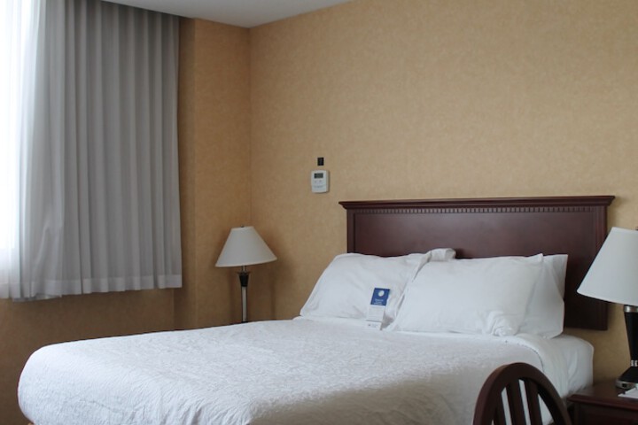 Room 48 of 74