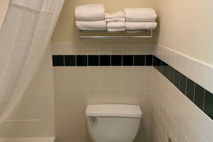Room 20 of 25