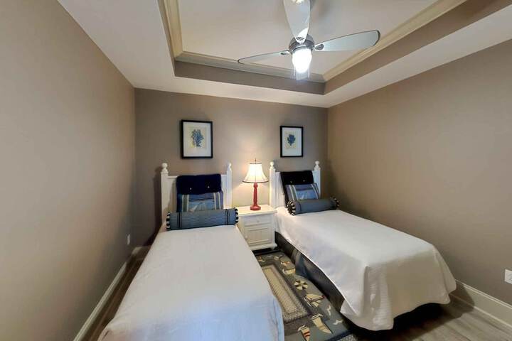 Room 14 of 26