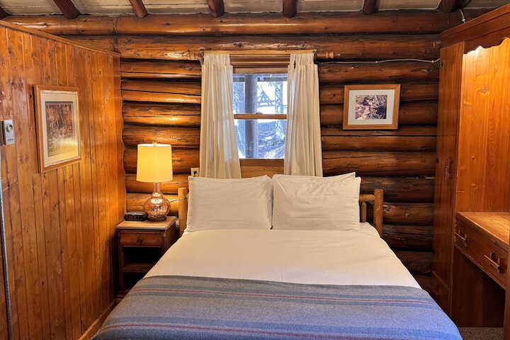 Room 90 of 229