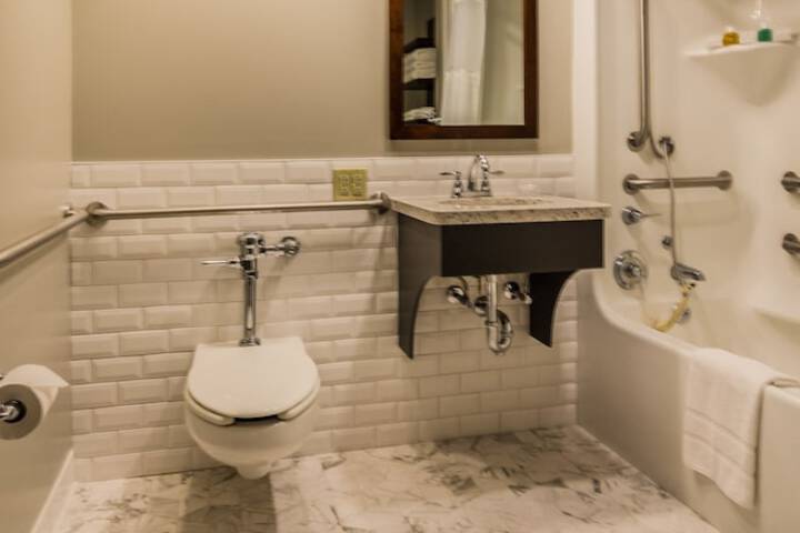 IU Biddle Hotel