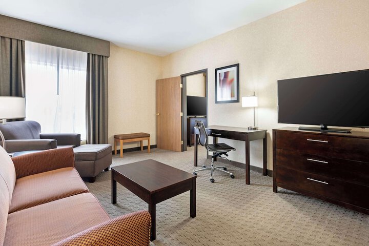 Room 16 of 46