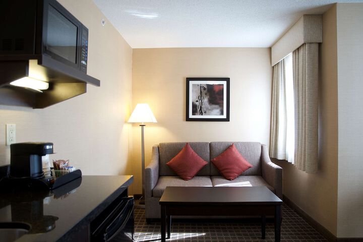 Room 46 of 64