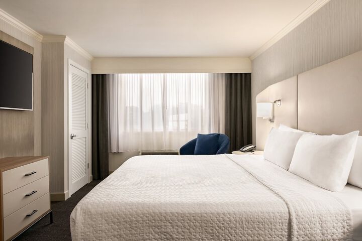 Crowne Plaza: Philadelphia - King of Prussia by IHG
