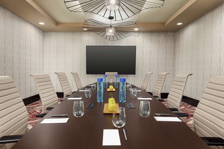 Meeting 33 of 56