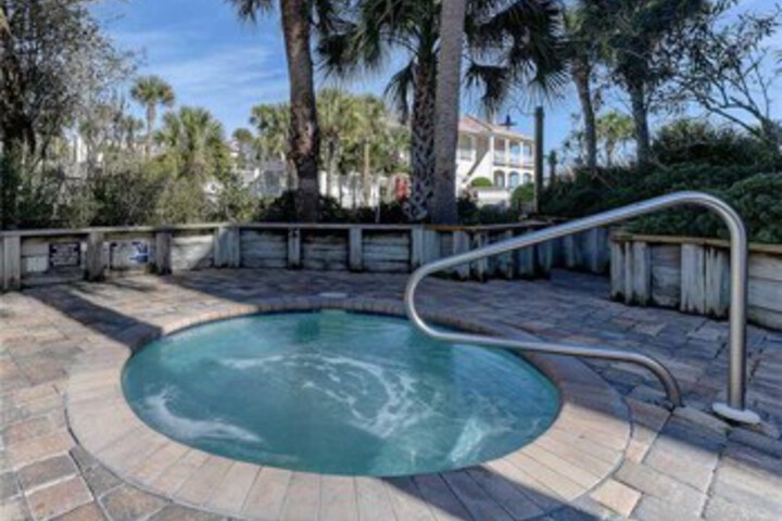 Hibiscus 302D - Three Bedroom Condo
