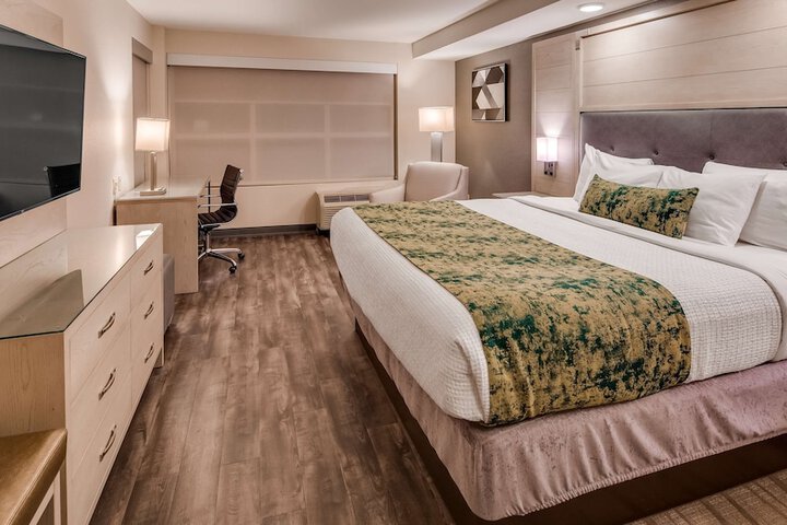 Room 16 of 27