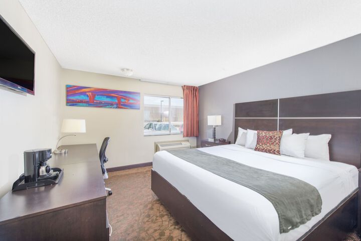 Room 16 of 25