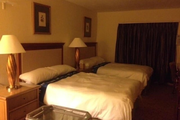 Room 10 of 25
