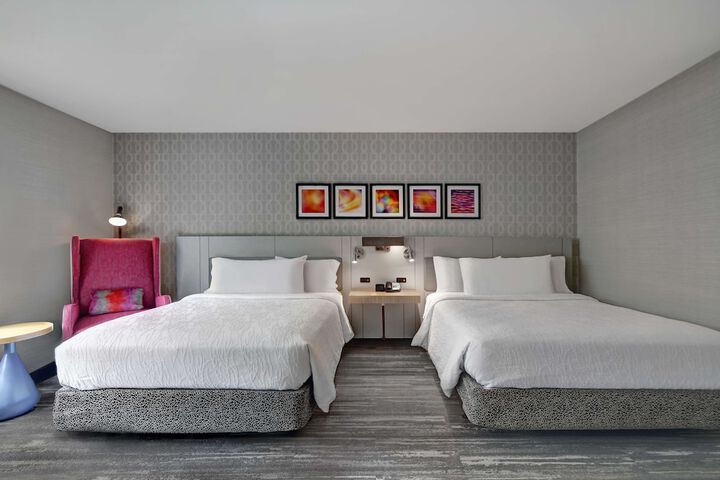 Room 27 of 66