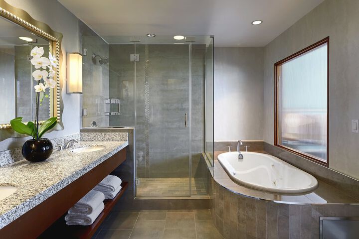 Loews Hollywood Hotel