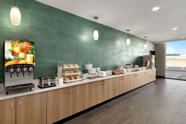 Breakfast/Coffee Service 37 of 49