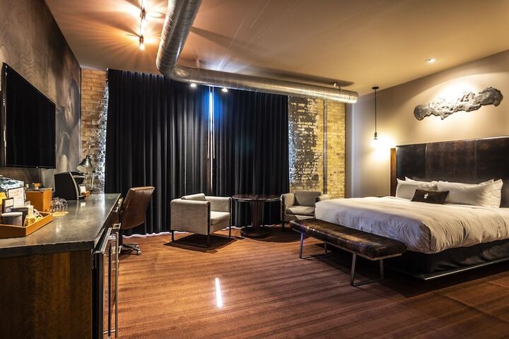 Room 36 of 108