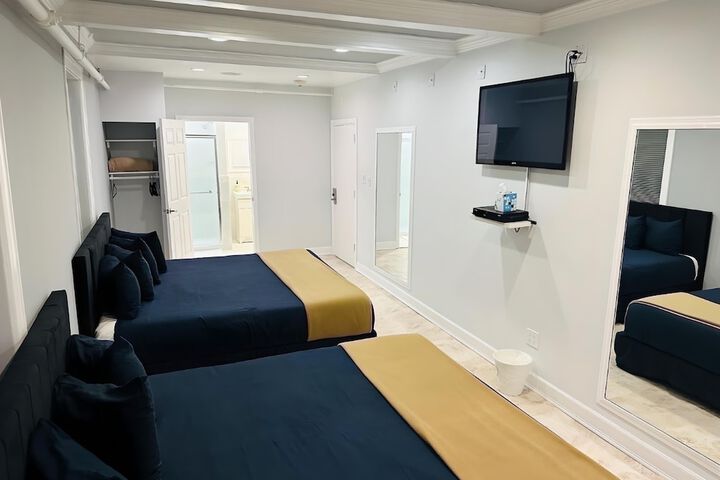 Room 21 of 29