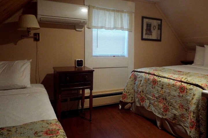 Room 34 of 94