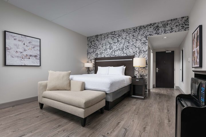 Room 14 of 40