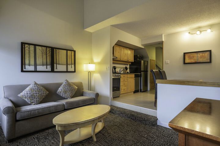 Room 10 of 36
