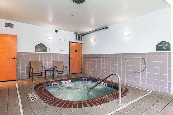 Pool 4 of 52