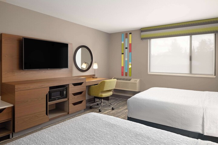Room 52 of 75
