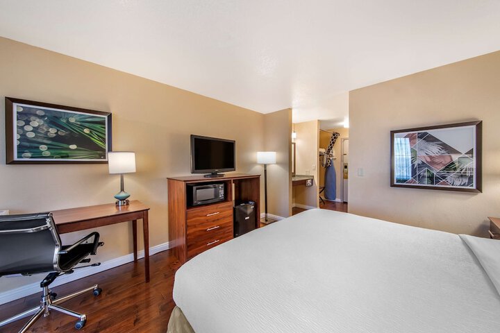 Room 20 of 42