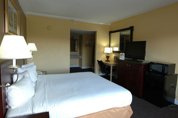 Room 43 of 78