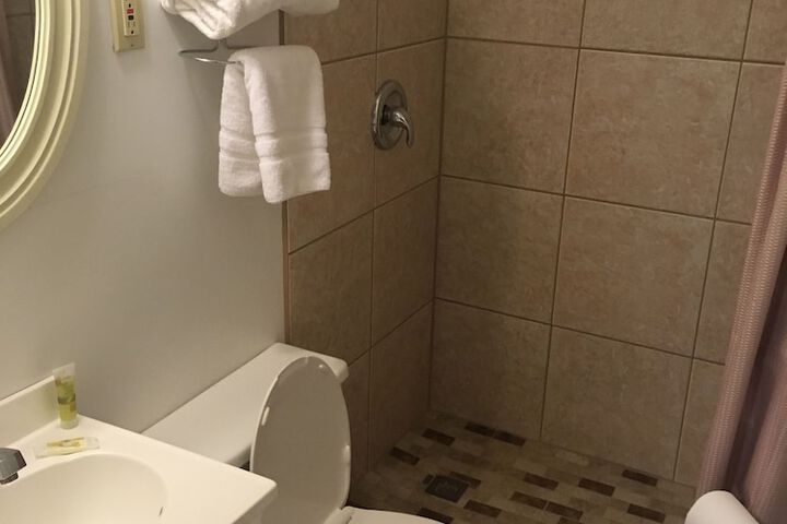 Room 10 of 41