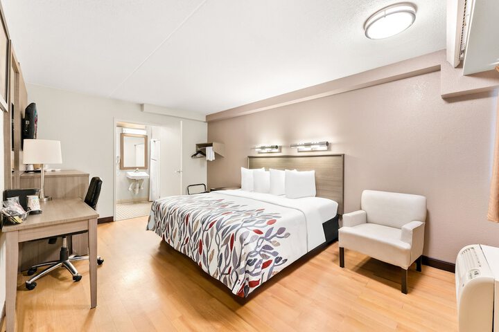 Room 17 of 24