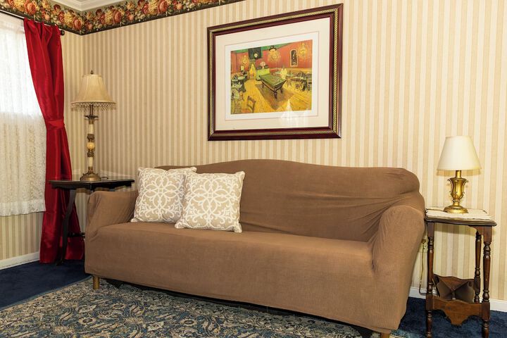Room 43 of 48