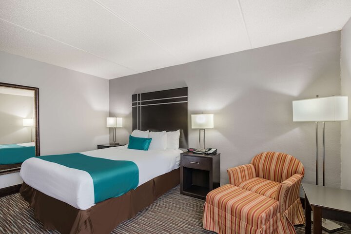 Best Western Waukesha Grand