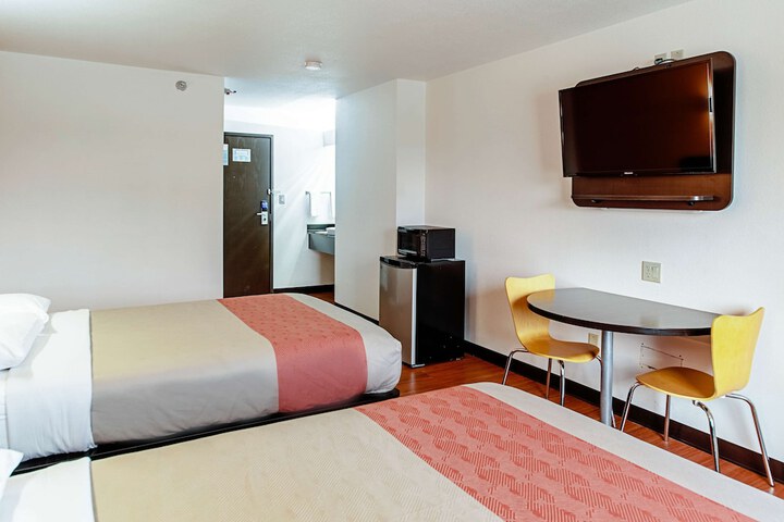 Room 34 of 35