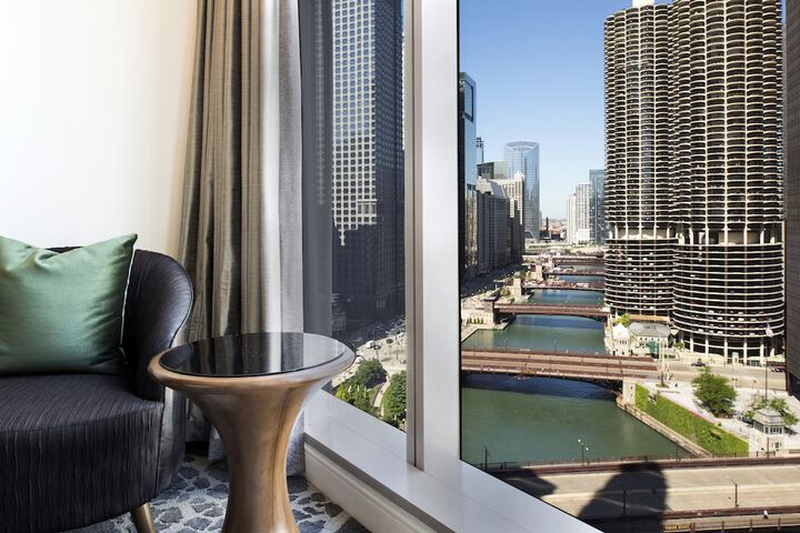 LondonHouse Chicago Curio Collection by Hilton