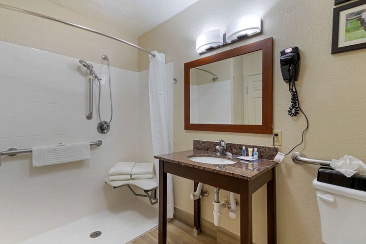 Room 30 of 55