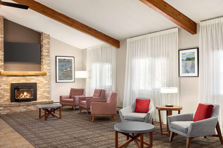 AmericInn by Wyndham Roseau