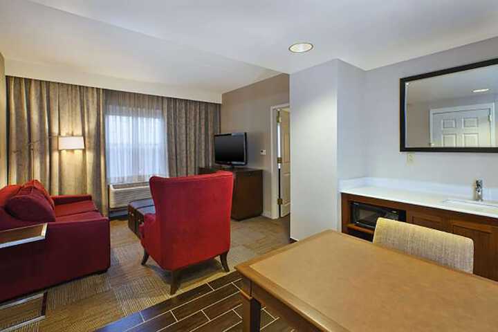 Hampton Inn & Suites Providence / Warwick-Airport