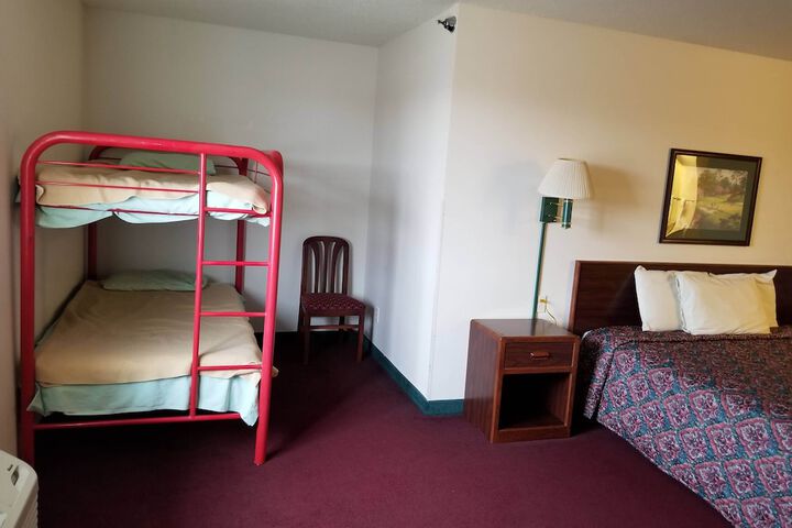 Room 151 of 232