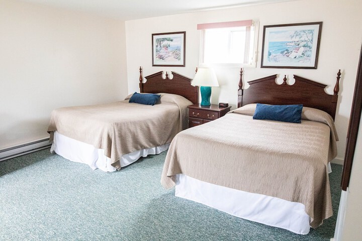 Room 15 of 18