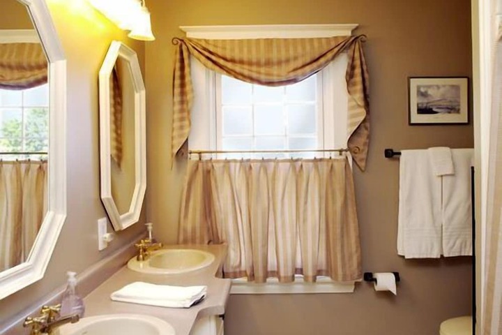 Simcoe Suites on the Henley B & B