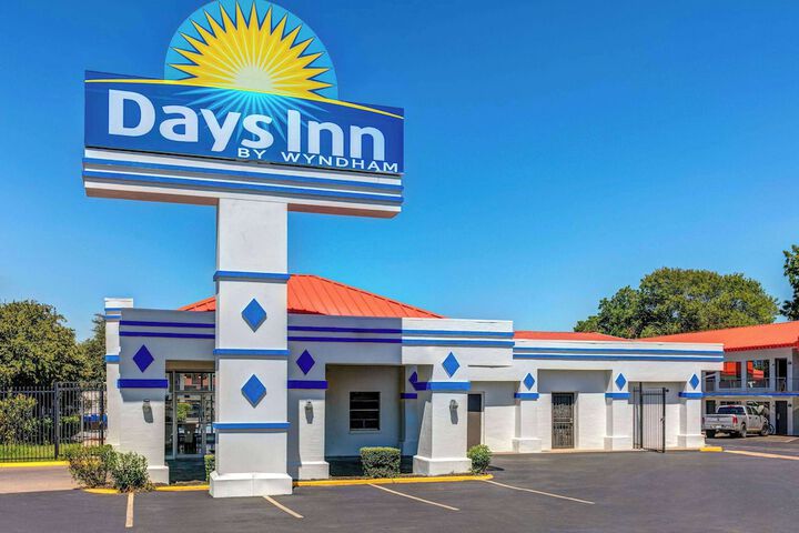 Hotel 3 of 25