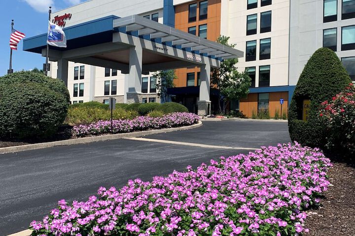 Hotel 5 of 71