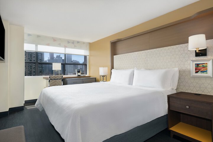 Holiday Inn Toronto Downtown Centre by IHG