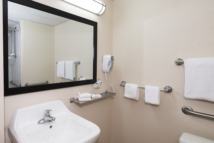 Room 14 of 20