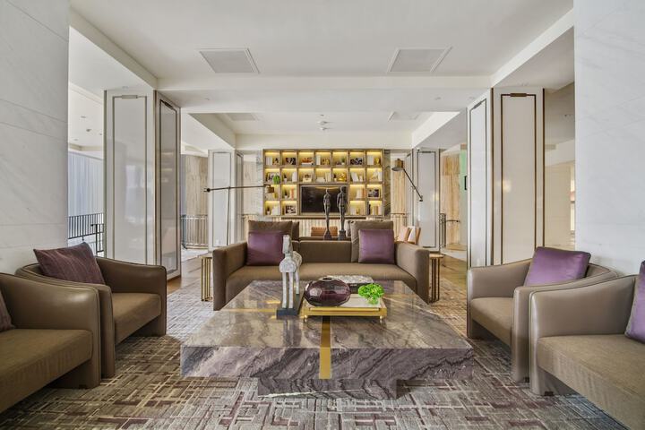 Hotel Interior 24 of 145