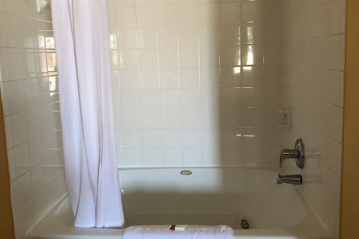 Room 17 of 42