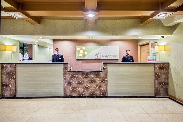 Hotel 4 of 51