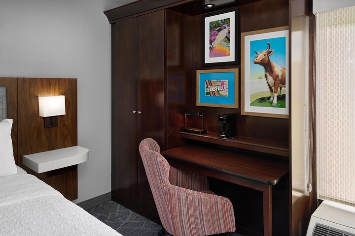 Hampton Inn Janesville
