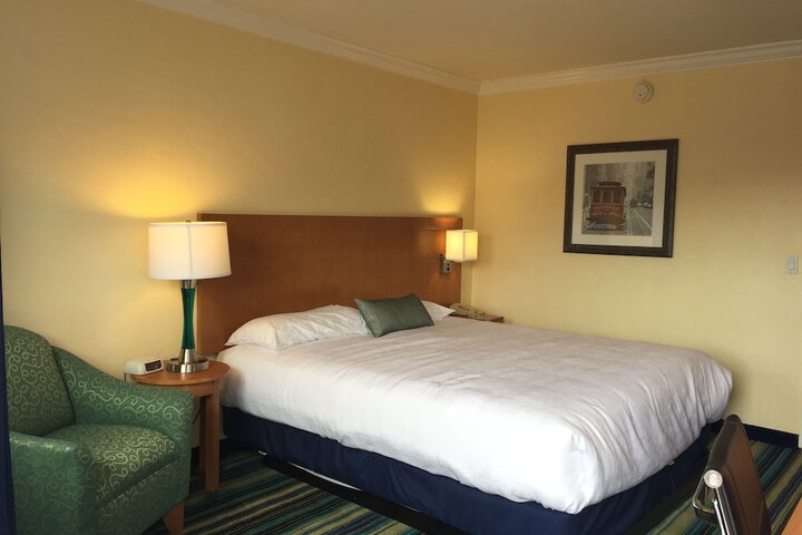 Room 15 of 17